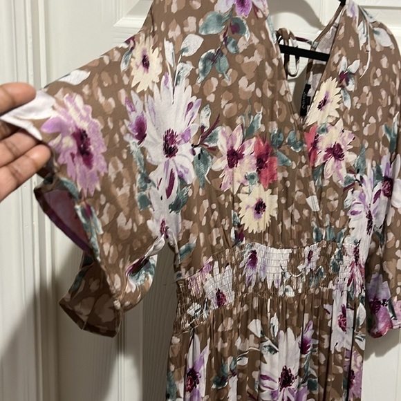 ODDY maxi dress size Medium floral Tan v neck with Splits Size Large - Picture 4 of 8